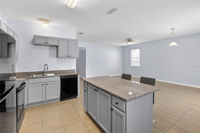 Building Photo - 11528 Southern Creek Dr