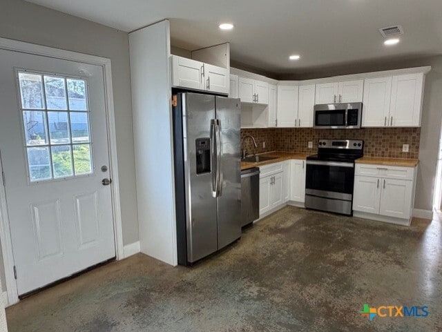 Building Photo - 502 Willow Ave