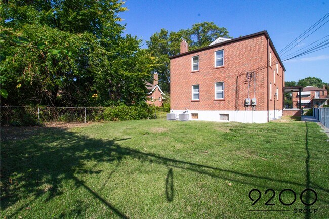 Building Photo - 7240 Balson Ave
