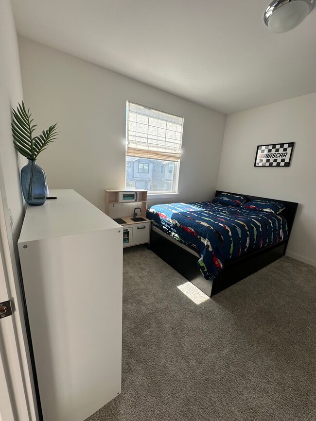 Building Photo - Beautiful 3 Bedroom 2.5 Bath Home for Rent...