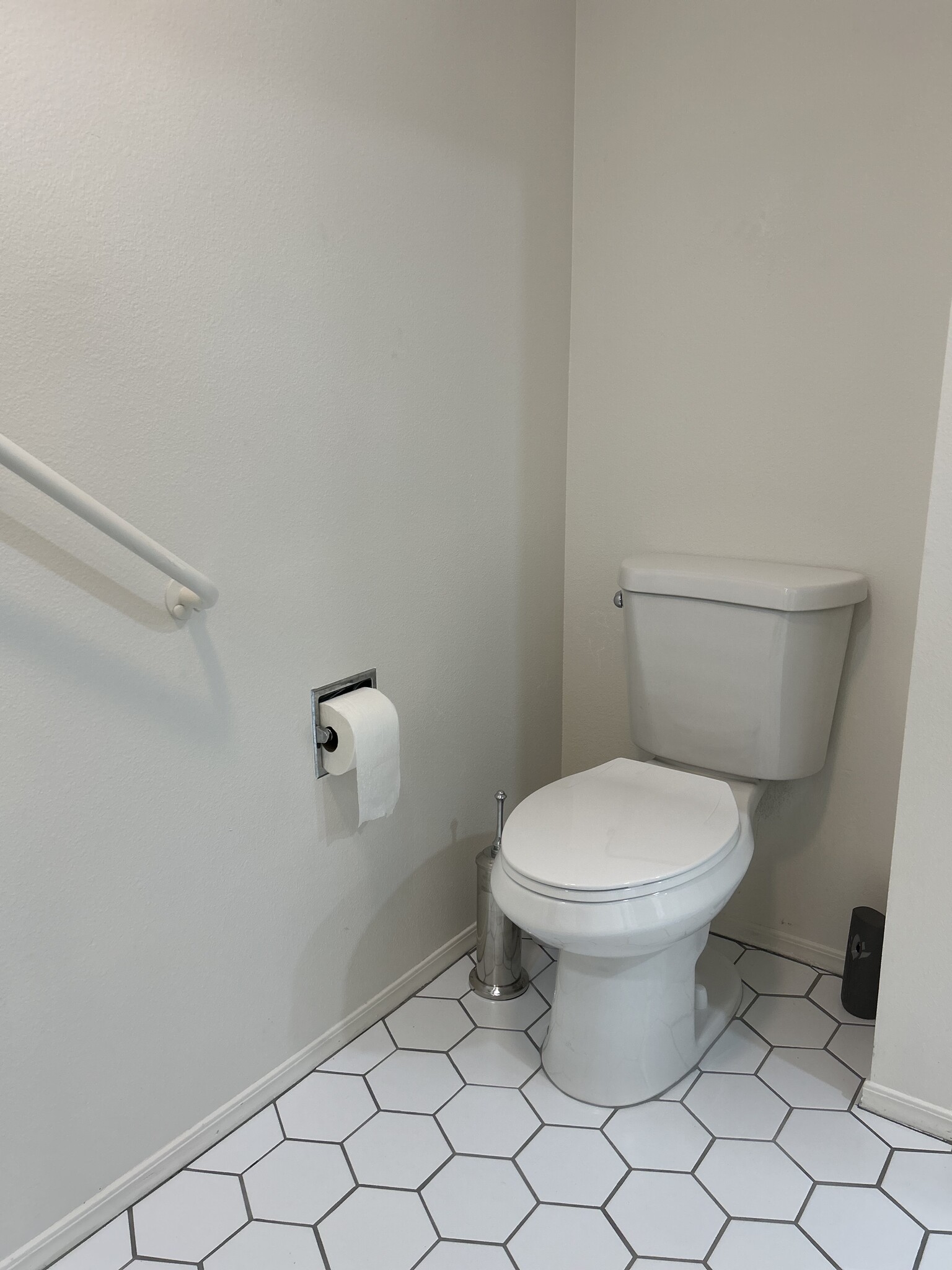 Master Toilet - 440 N Dodge Blvd