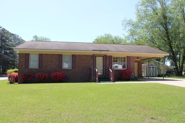 Primary Photo - 2601 Bayleaf Cir SW