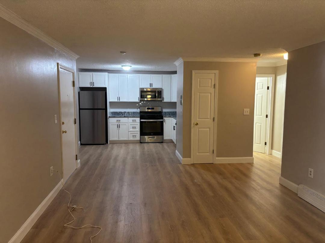 Building Photo - 24 Kenmar Dr
