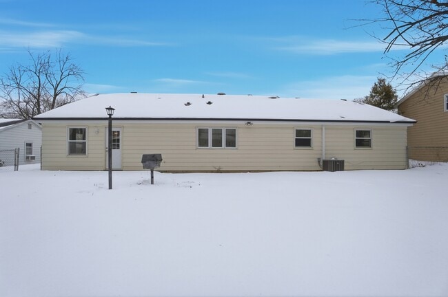 Building Photo - 7214 Winnebago Dr