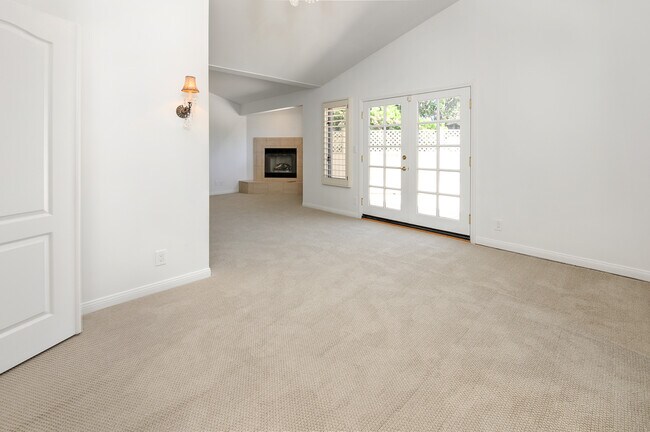 Building Photo - 1643 2nd St