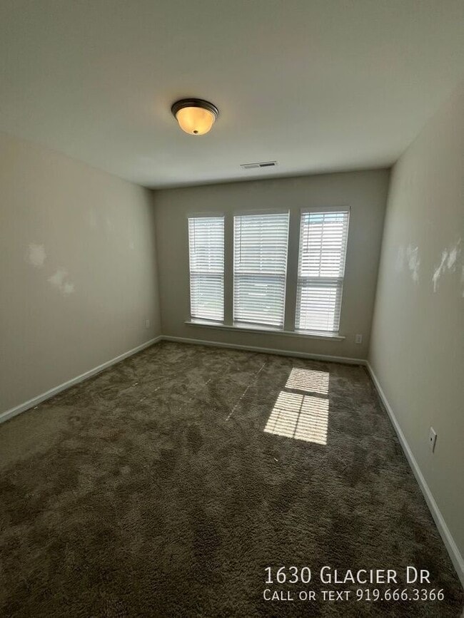 Building Photo - 1630 Glacier Dr