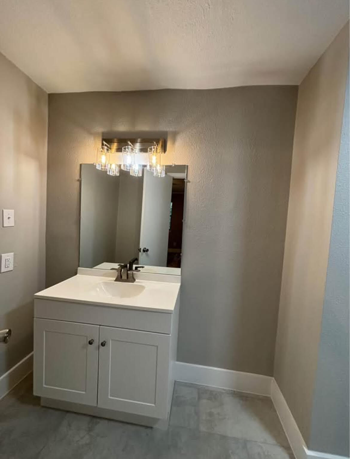 Building Photo - 5614 Harvest Hill Rd