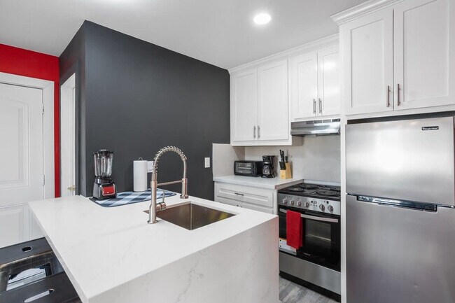 Building Photo - 2620 Arbor St