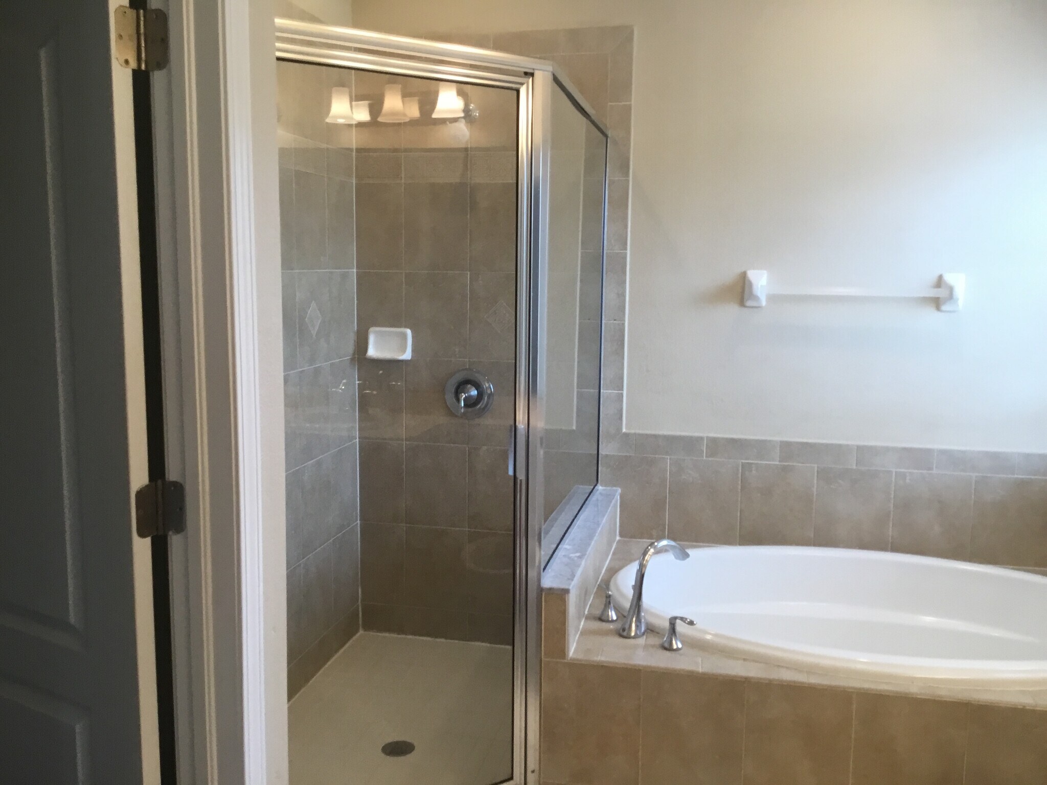 Building Photo - 15407 Telford Spring Dr