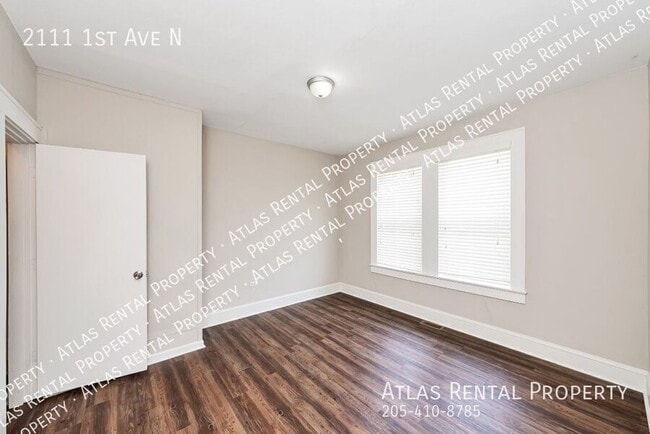 Building Photo - 2111 1st Ave N