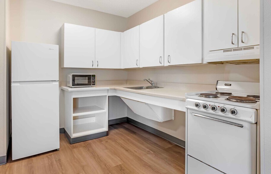 Building Photo - Furnished Studio-Fort Worth - Fossil Creek