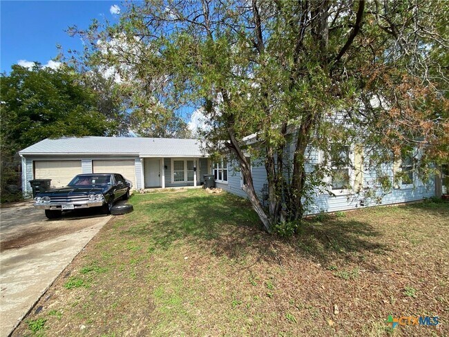 Building Photo - 1901 Poage Ave