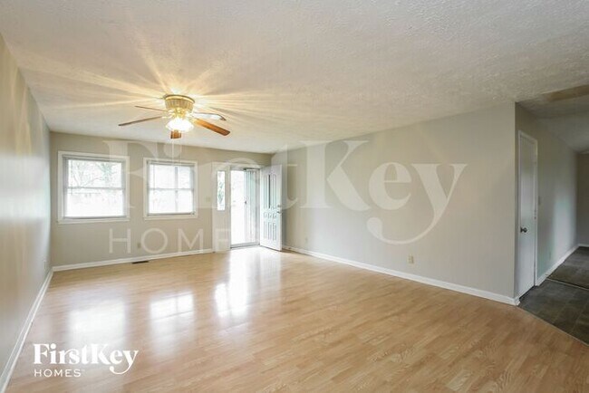 Building Photo - 10100 E 63rd St