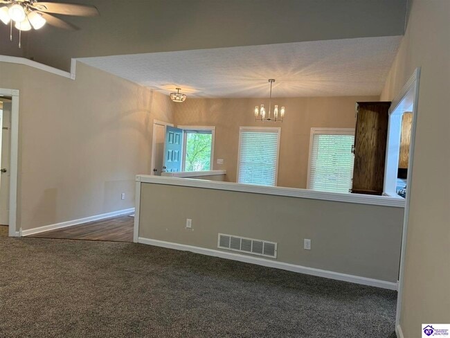 Building Photo - 608 Birch Dr.