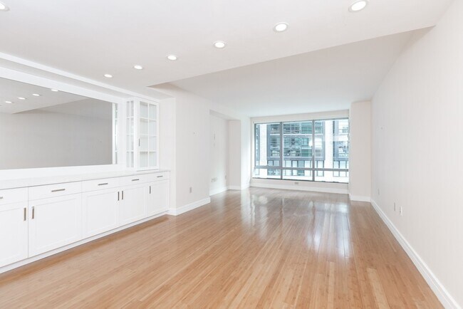 Building Photo - 3 Avery St