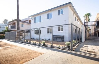 Building Photo - 4019 Oakwood