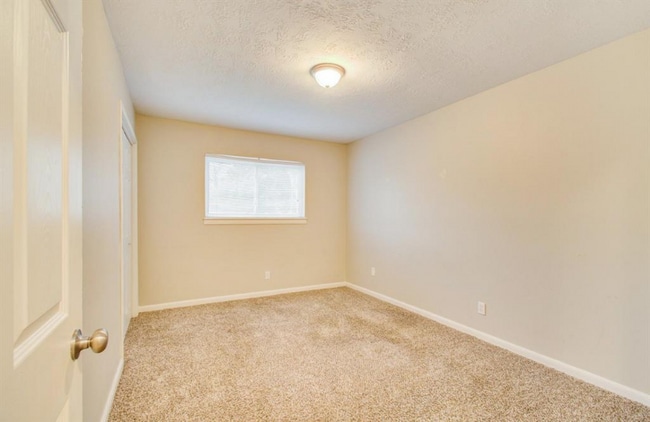 Building Photo - 29502 Raestone St