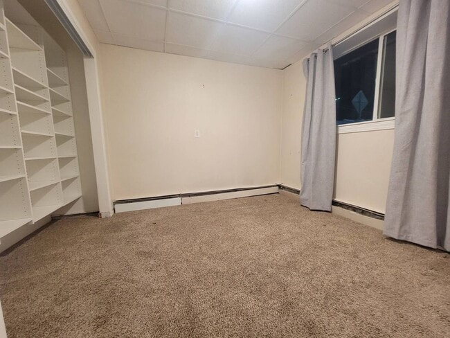 Building Photo - 901 Lathrop St