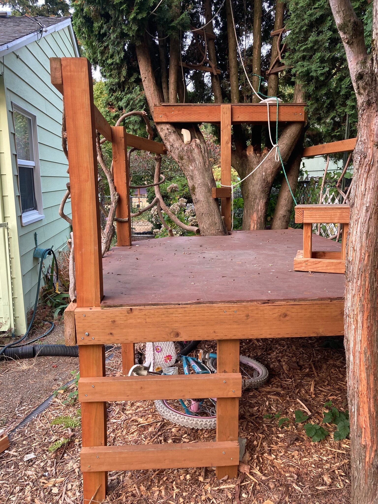 treehouse (more like a raised structure between trees) - 5055 NE 87th Ave