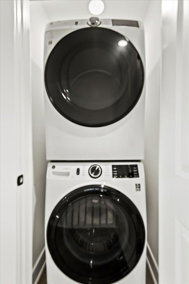 Building Photo - Available Now! Gorgeous New Construction 3 Story Town Home