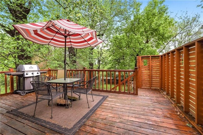 Building Photo - 402 W Ila St