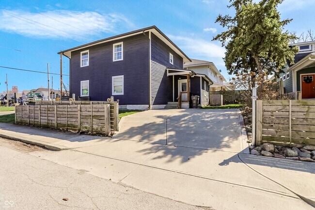 Building Photo - 1306 S East St