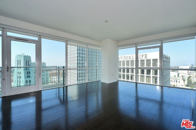 Building Photo - 3785 Wilshire Blvd