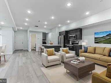 Building Photo - 2301 N 6th St