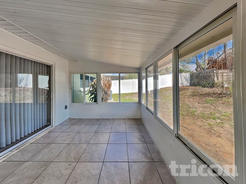 Building Photo - 604 Barkfield Loop