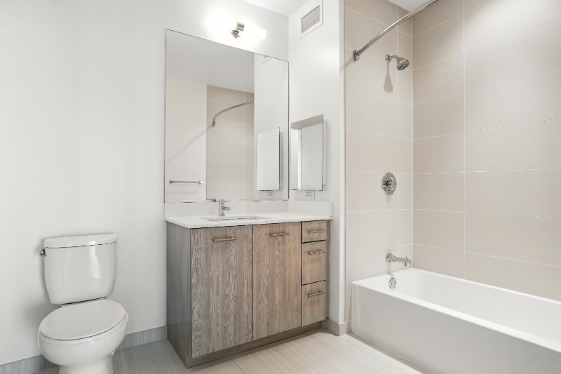 Building Photo - 21 W Randolph St