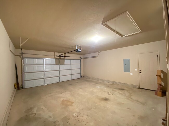 Building Photo - 812 Liberty Mesa Ct