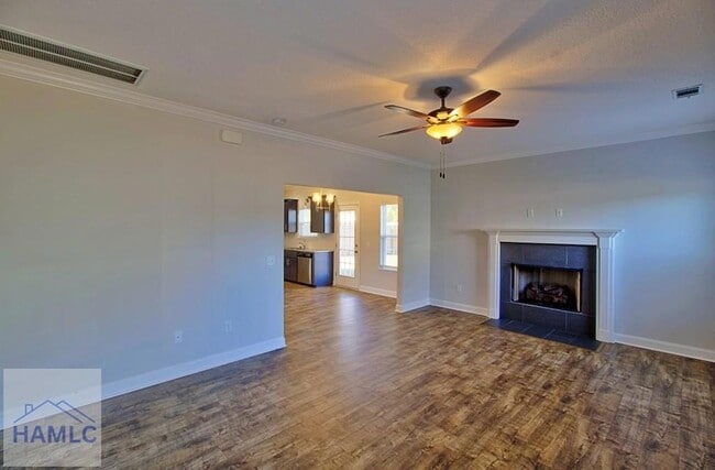 Building Photo - 326 Fairview Cir