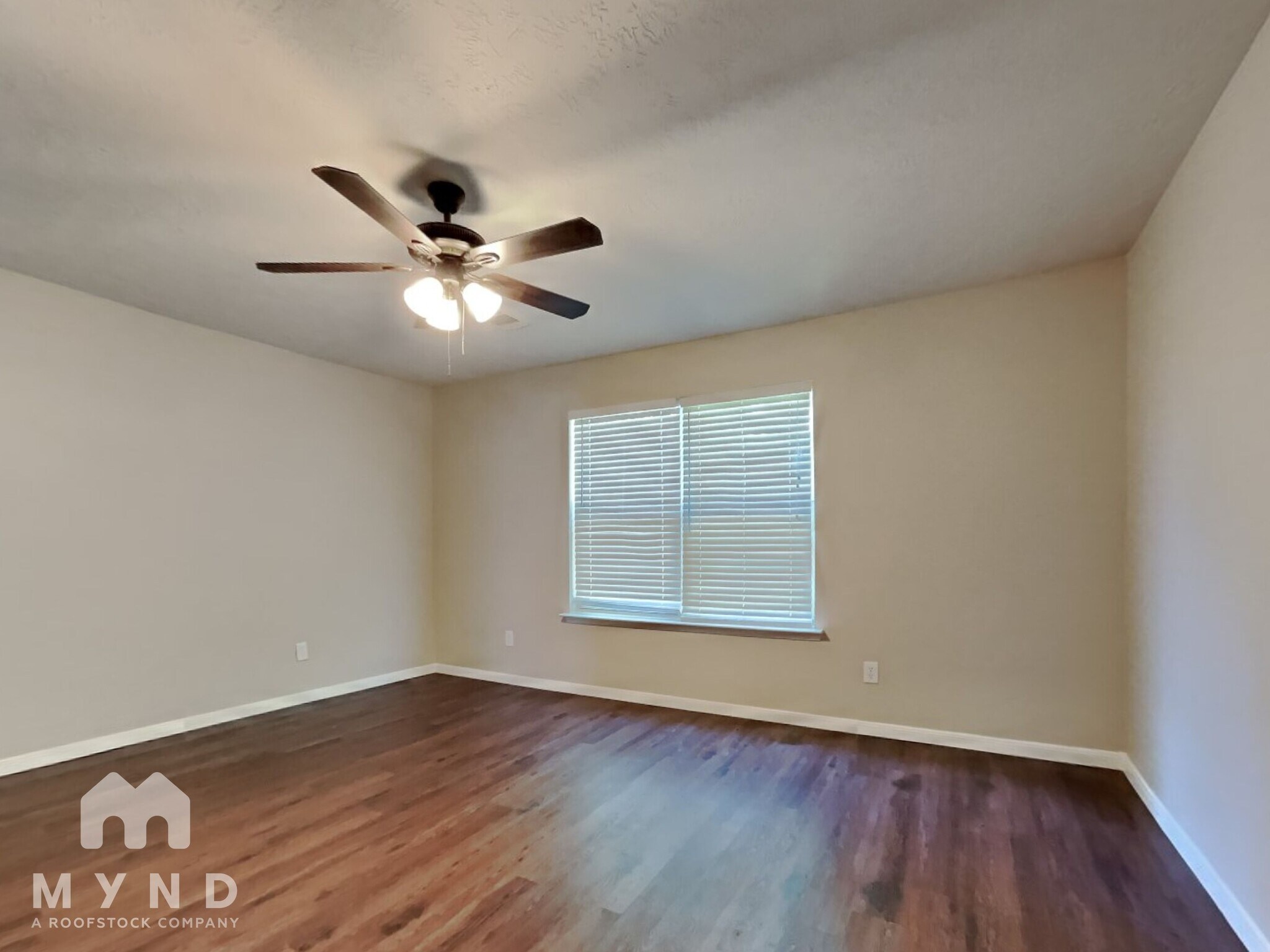 Building Photo - 18421 Sunrise Pines Dr