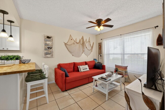 Building Photo - 950 S Kanner Hwy