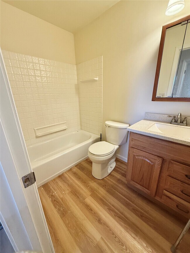 Building Photo - 206 Liberty Dr