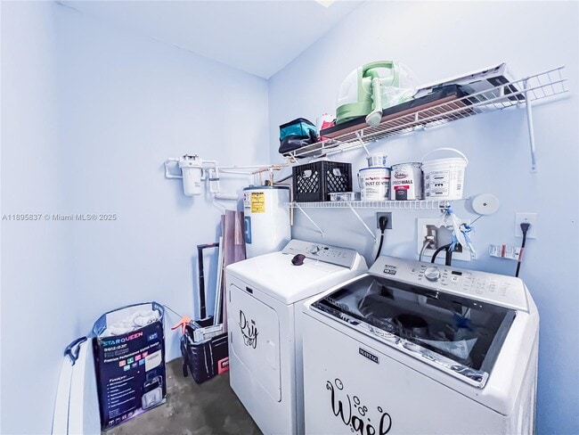 Building Photo - 3353 NE 11th Dr