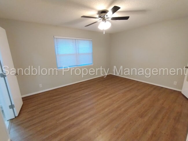 Building Photo - FOR LEASE | Mid-town Tulsa | Available Now!