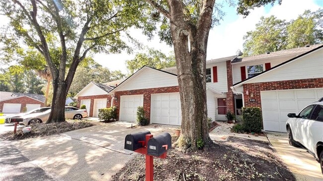 Building Photo - 5167 Lazy Oaks Dr