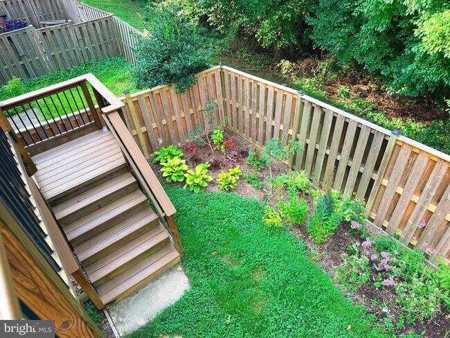 Building Photo - 6062 Hollow Hill Ln