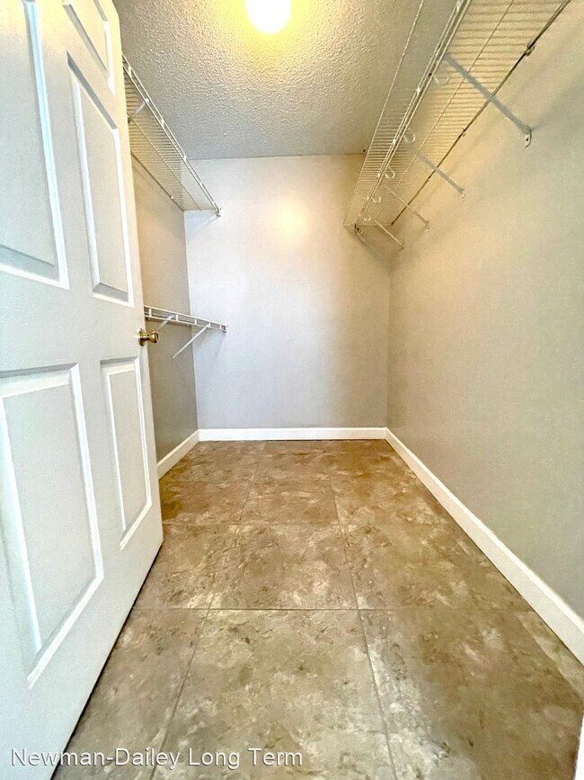 Building Photo - 2 br, 2 bath House - 4100 Dancing Cloud Co...