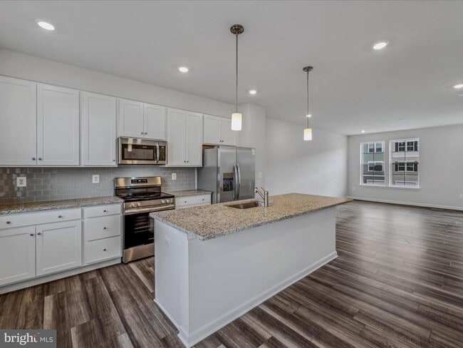 Building Photo - 180 Cooperage Rd