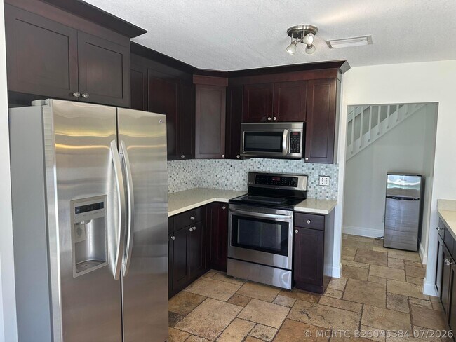 Building Photo - 5220 NW 53rd Ave