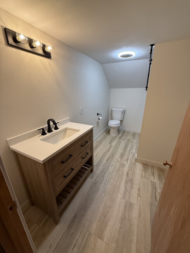 Building Photo - 42 Old US Hwy 91