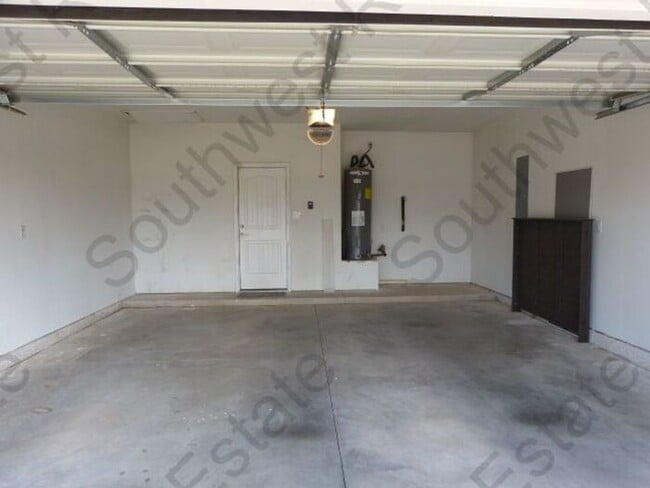 Building Photo - Beautiful Brick home