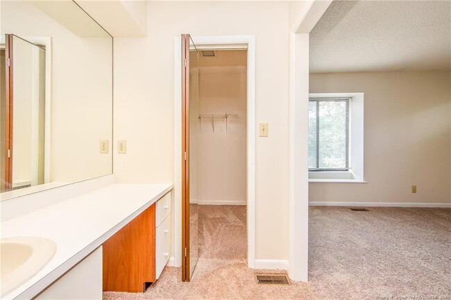 Building Photo - 400 Cypress Trace Dr