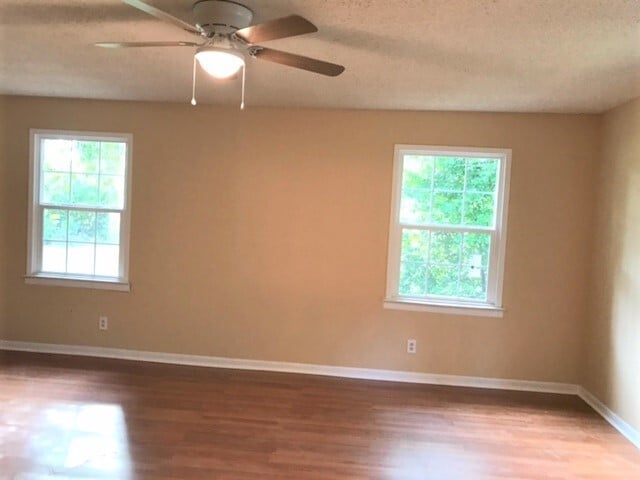 Building Photo - 107 Laircey St