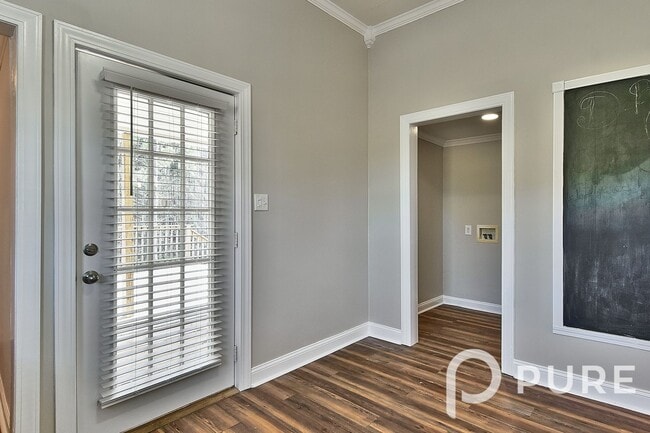 Building Photo - 5674 Duncan Rd