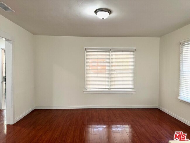 Building Photo - 1262 Kipling Ave