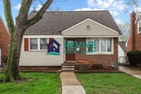 Building Photo - 9725 Fox Ave