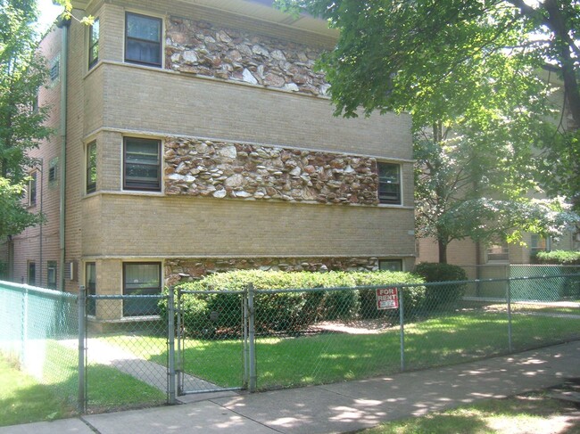 Primary Photo - 4249 N Kedvale Ave